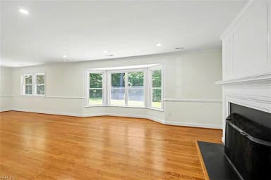 110 Artillery RD, YORKTOWN VA 23692 thumb 7