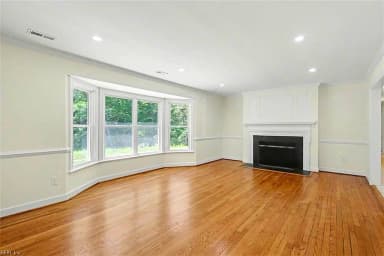 110 Artillery RD, YORKTOWN VA 23692 thumb 9