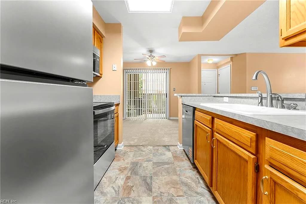 315 Gainsborough SQ, CHESAPEAKE VA 23320 thumb 12