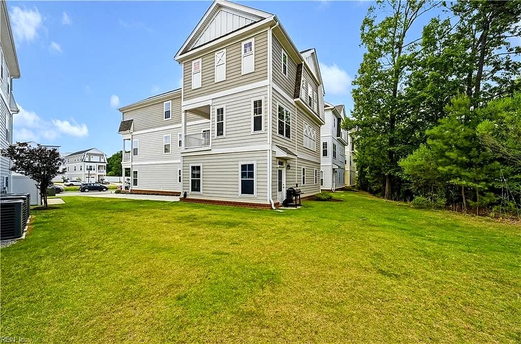 106 Genoa CT, YORKTOWN VA 23693 - Photo 5