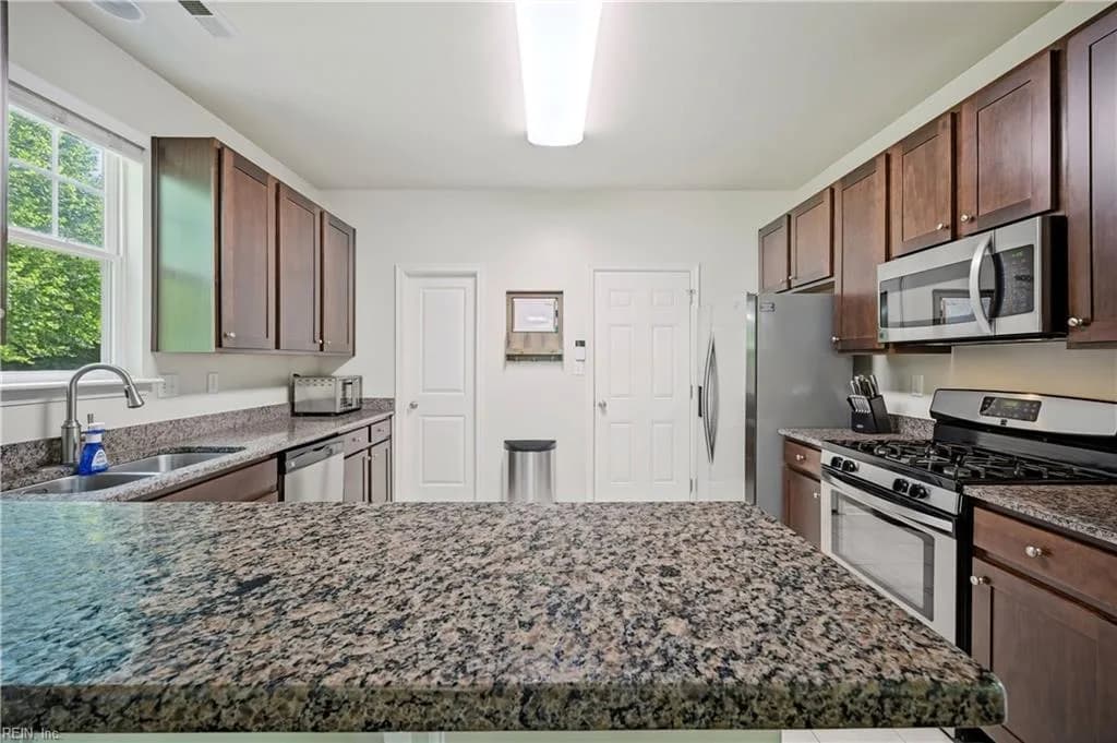 780 Bennetts Meadow LN #B, SUFFOLK VA 23435 thumb 10
