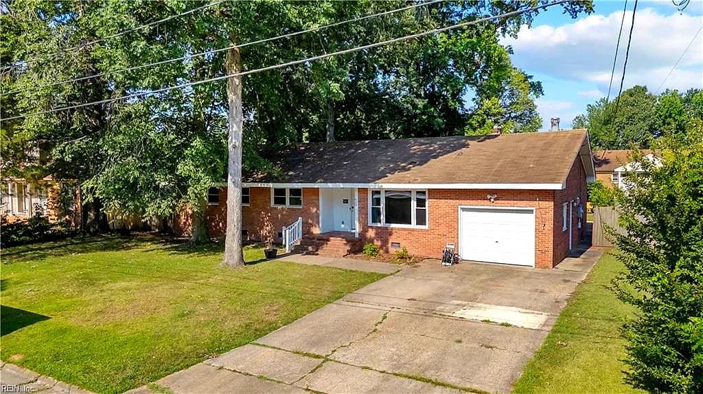 624 Rock DR, CHESAPEAKE VA 23323 - Main photo