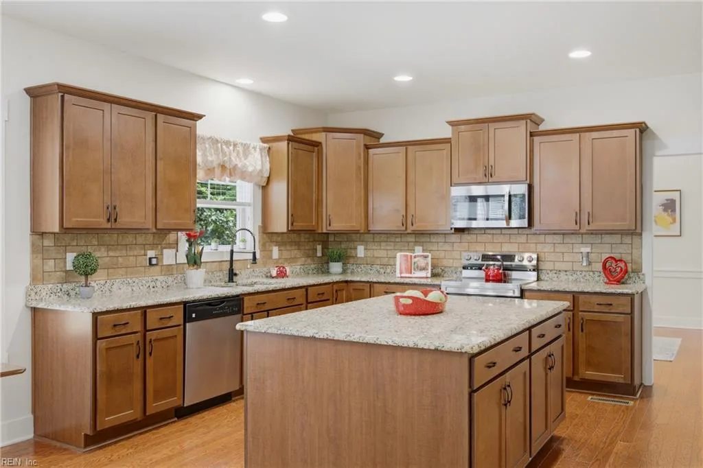 7551 English Boxwood LN, QUINTON VA 23141 thumb 6