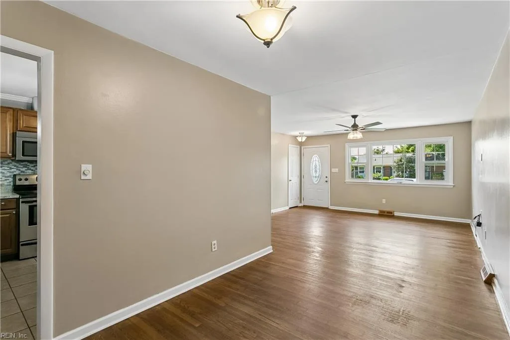 303 Nancy DR, HAMPTON VA 23669 thumb 12