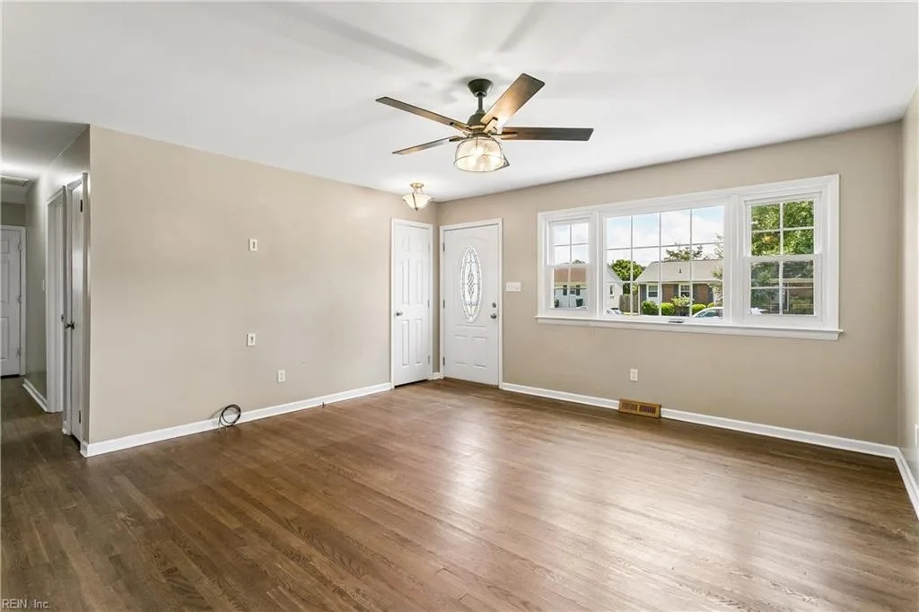 303 Nancy DR, HAMPTON VA 23669 thumb 7