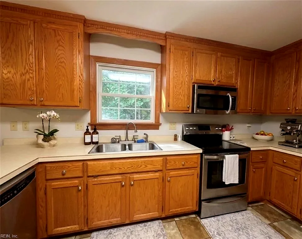 8811 Chipsin PATH, GLOUCESTER VA 23061 thumb 6