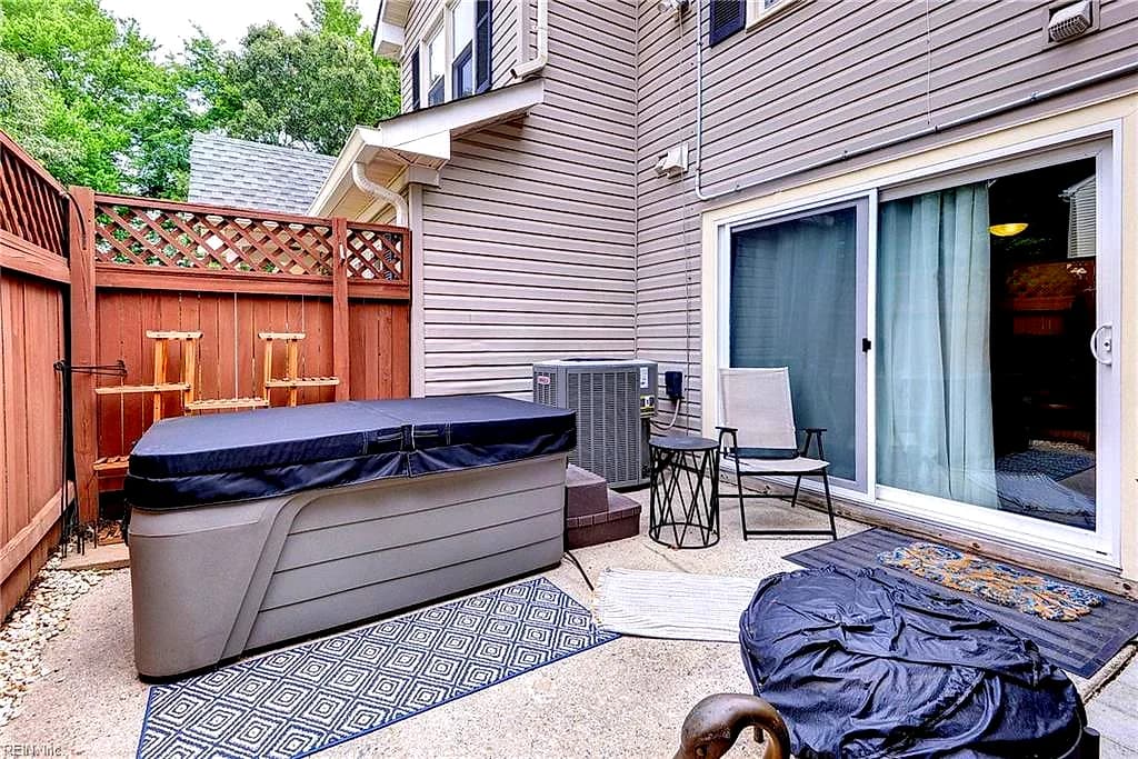 225 Ridge Wood DR, HAMPTON VA 23666 thumb 8
