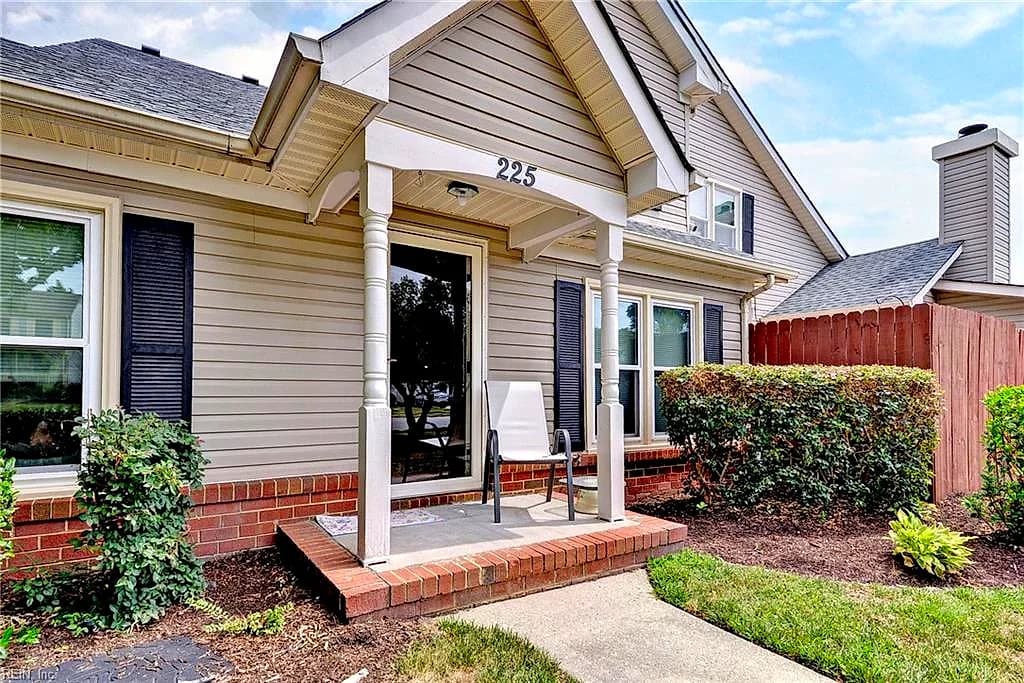 225 Ridge Wood DR, HAMPTON VA 23666 thumb 10