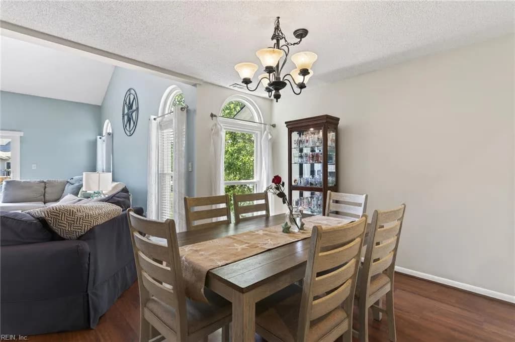 457 E Lake CIR, CHESAPEAKE VA 23322 thumb 12