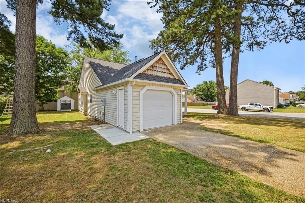 880 Brompton CT, NEWPORT NEWS VA 23608 - Photo 3