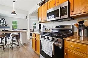 17 Camellia LN, HAMPTON VA 23663 thumb 9