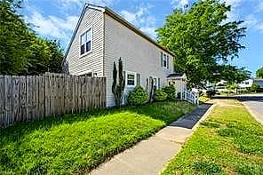 1261 Lord Dunmore DR, VIRGINIA BEACH VA 23464 - Main photo