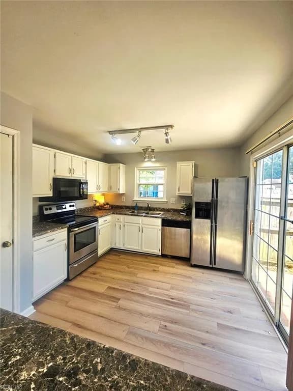 1261 Lord Dunmore DR, VIRGINIABEACH VA 23464 thumb 7