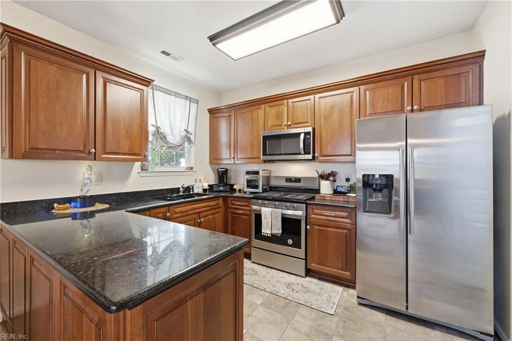 3102 Caroline CRES, SUFFOLK VA 23435 thumb 11