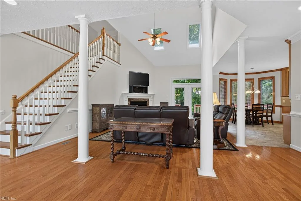 426 Richter LN, YORKTOWN VA 23693 thumb 9
