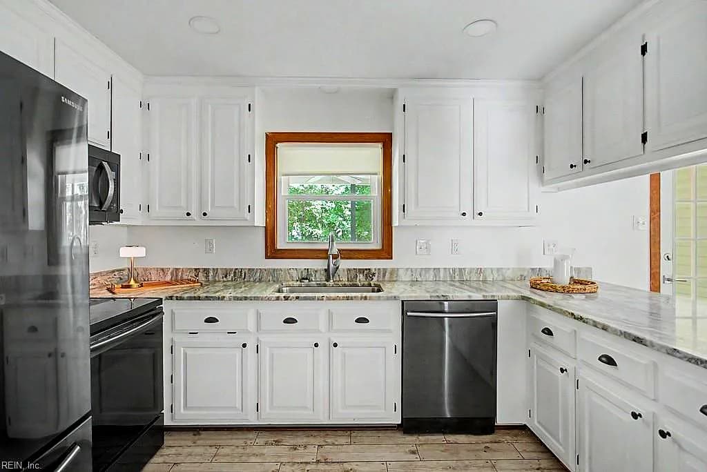 6495 Glenside Court CT, GLOUCESTER VA 23061 thumb 12