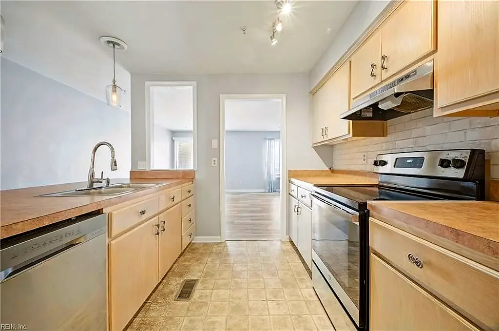 2328 Bays Edge AVE, VIRGINIA BEACH VA 23451 thumb 6