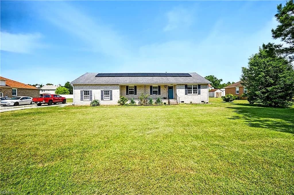 2078 Nansemond PW, SUFFOLK VA 23434 - Photo 2