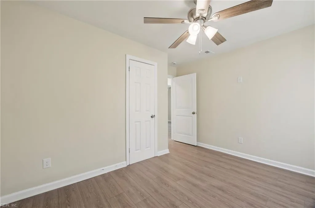 2 Reynolds DR, HAMPTON VA 23666 thumb 12