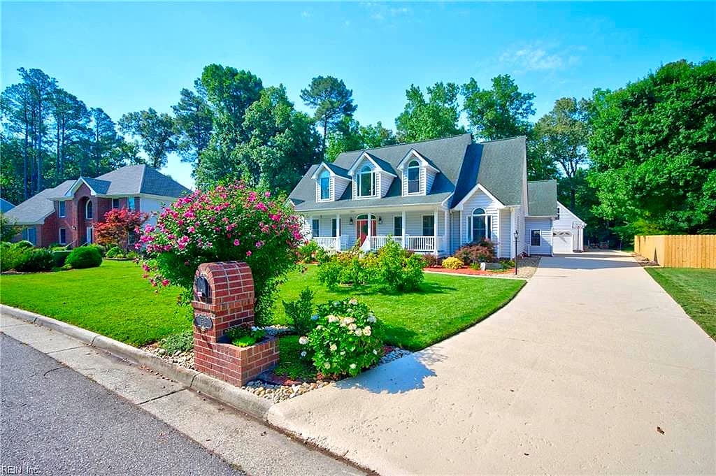 1516 Olde Mill Creek DR, SUFFOLK VA 23434 - Photo 3