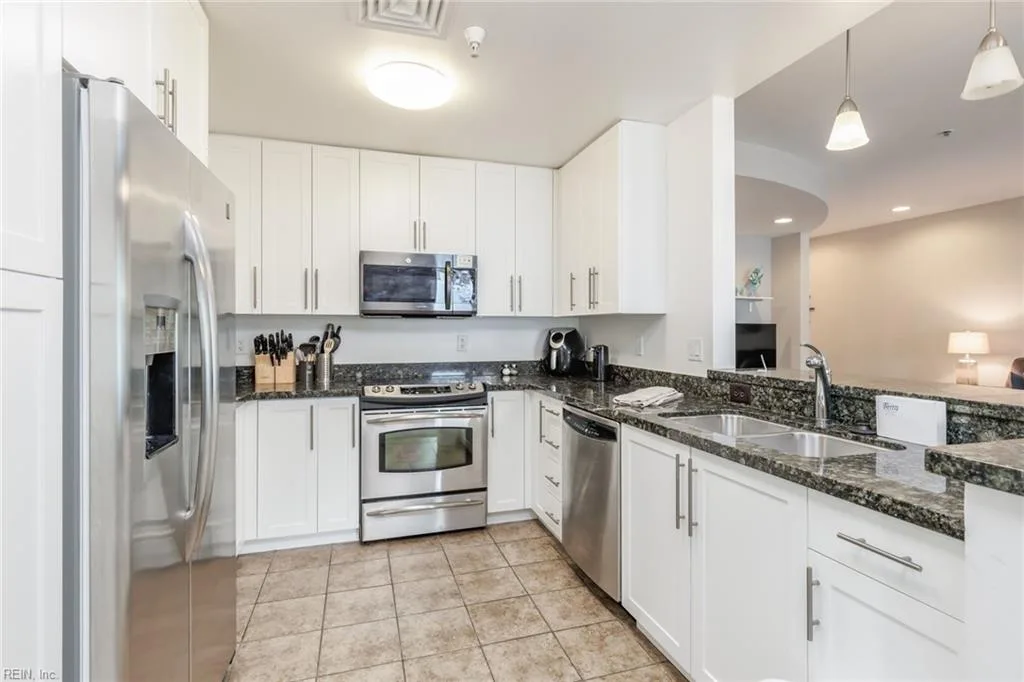 3738 Sandpiper RD #426B, VIRGINIABEACH VA 23456 thumb 6
