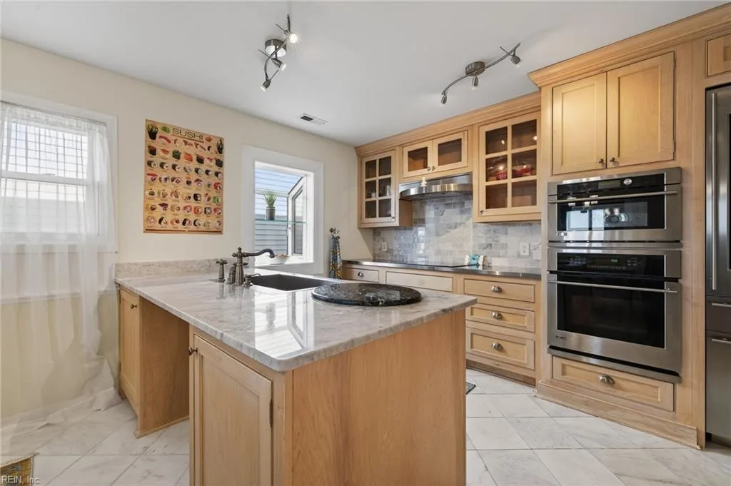 600 W Ocean View AVE #C, NORFOLK VA 23503 thumb 12