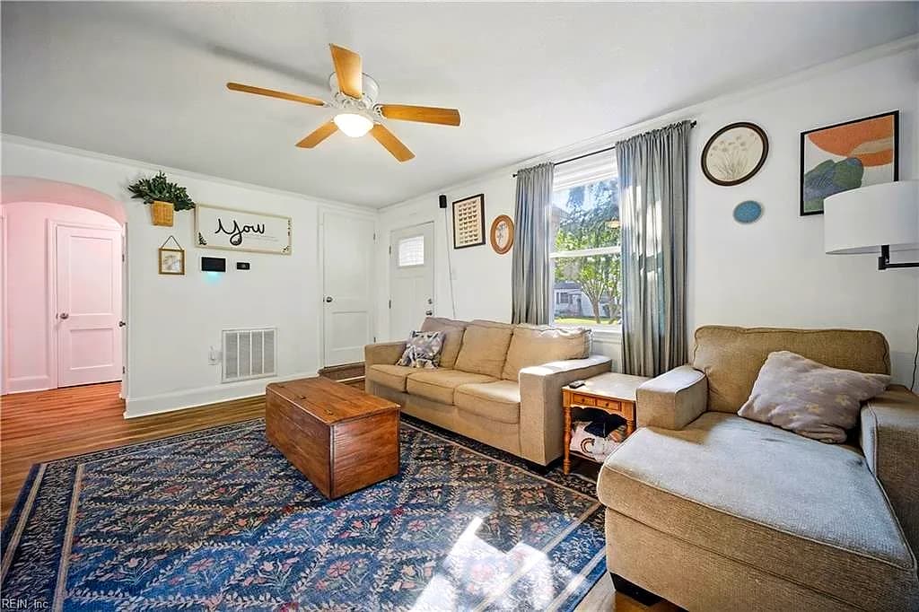 302 Plover DR, PORTSMOUTH VA 23704 - Photo 4