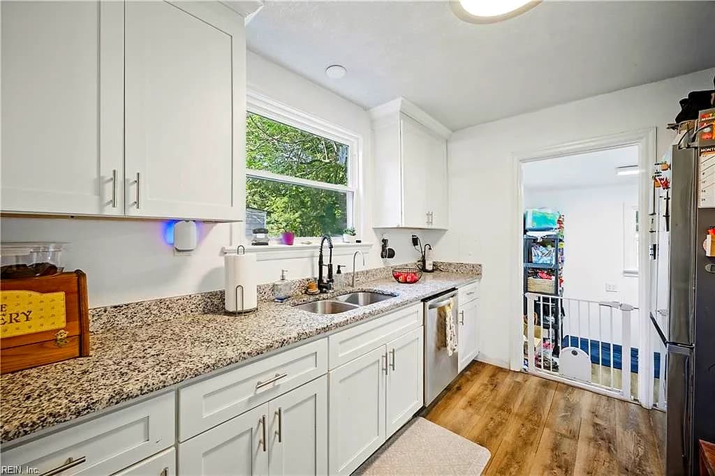 302 Plover DR, PORTSMOUTH VA 23704 thumb 6
