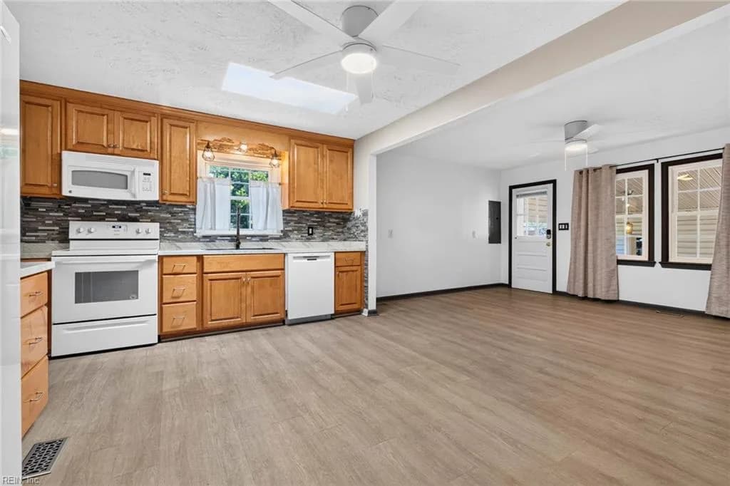 21 Aspenwood DR, HAMPTON VA 23666 thumb 10