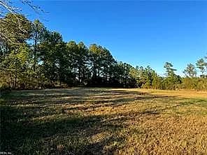 151 Messick RD, POQUOSON VA 23662 - Photo 5