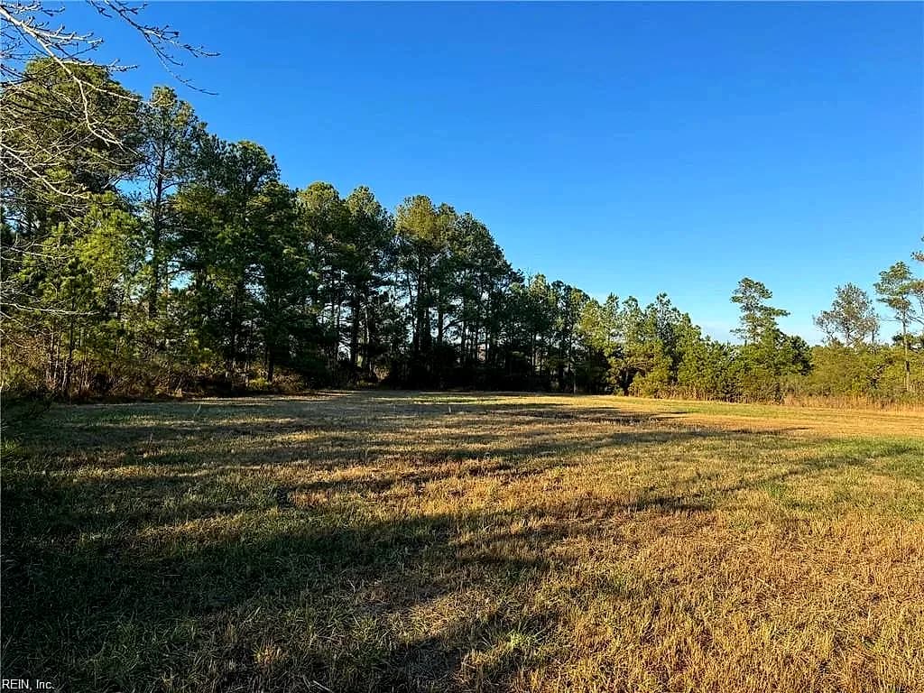 151 Messick RD, POQUOSON VA 23662 - Photo 5
