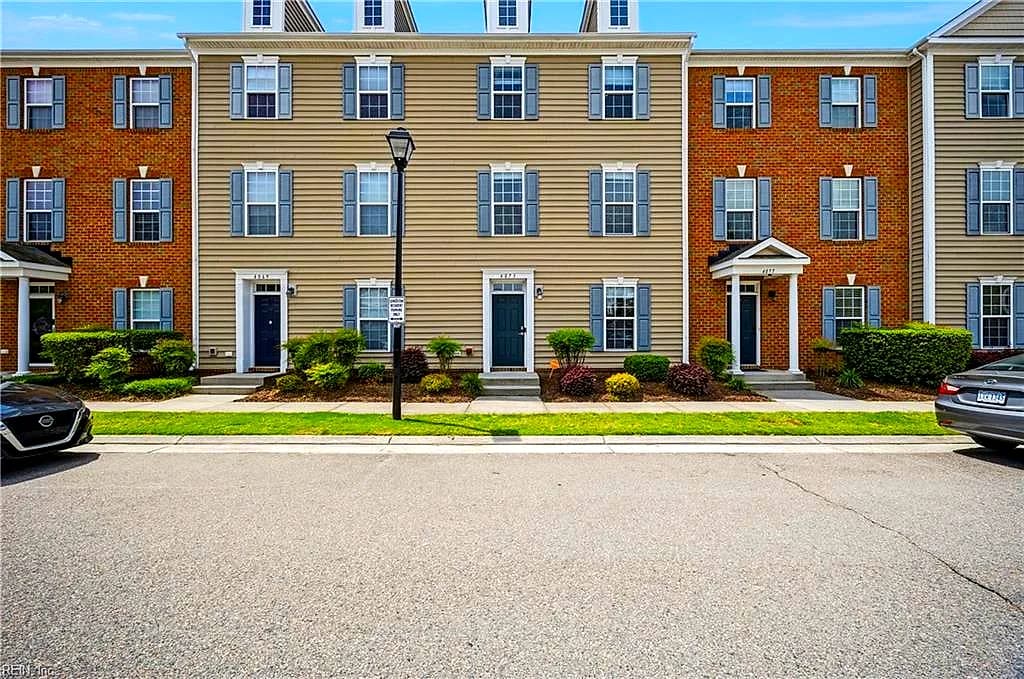 4873 Travertine AVE, VIRGINIA BEACH VA 23462 - Photo 2