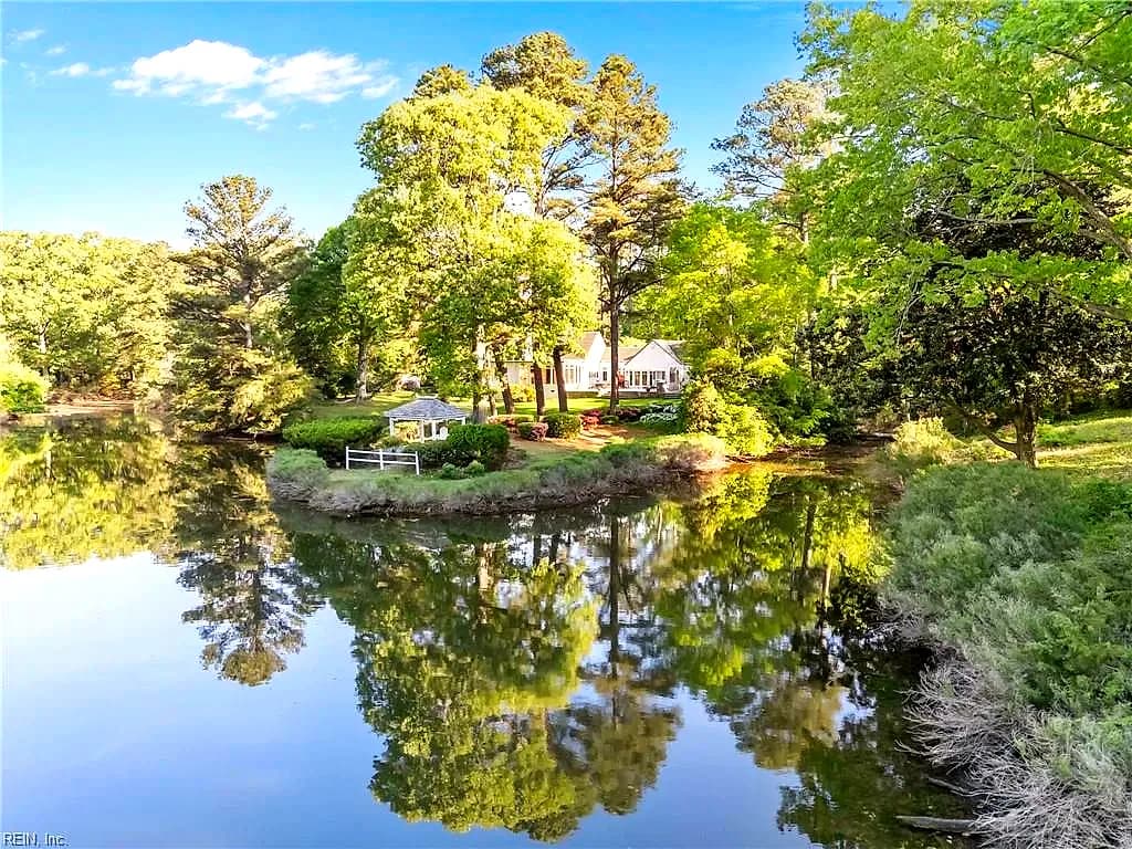1005 Bay Colony DR, VIRGINIA BEACH VA 23451 - Photo 5