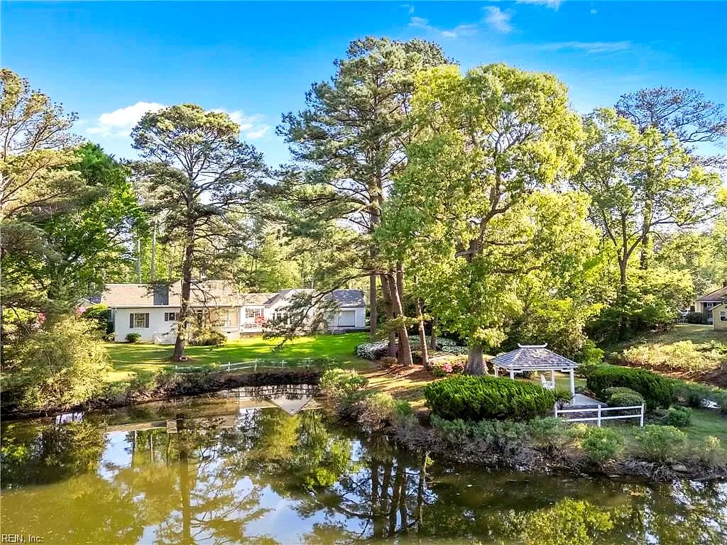 1005 Bay Colony DR, VIRGINIA BEACH VA 23451 thumb 8