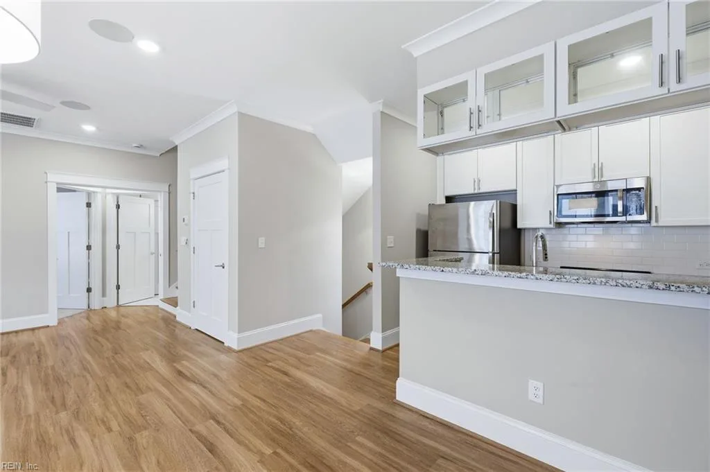 9566 Shore DR, NORFOLK VA 23518 thumb 11