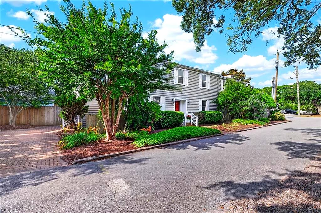 110 75th ST, VIRGINIA BEACH VA 23451 - Photo 5