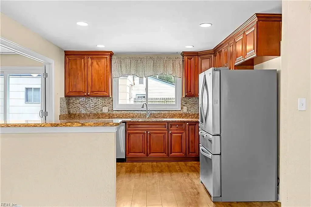 300 Garrison PL, VIRGINIA BEACH VA 23452 thumb 8