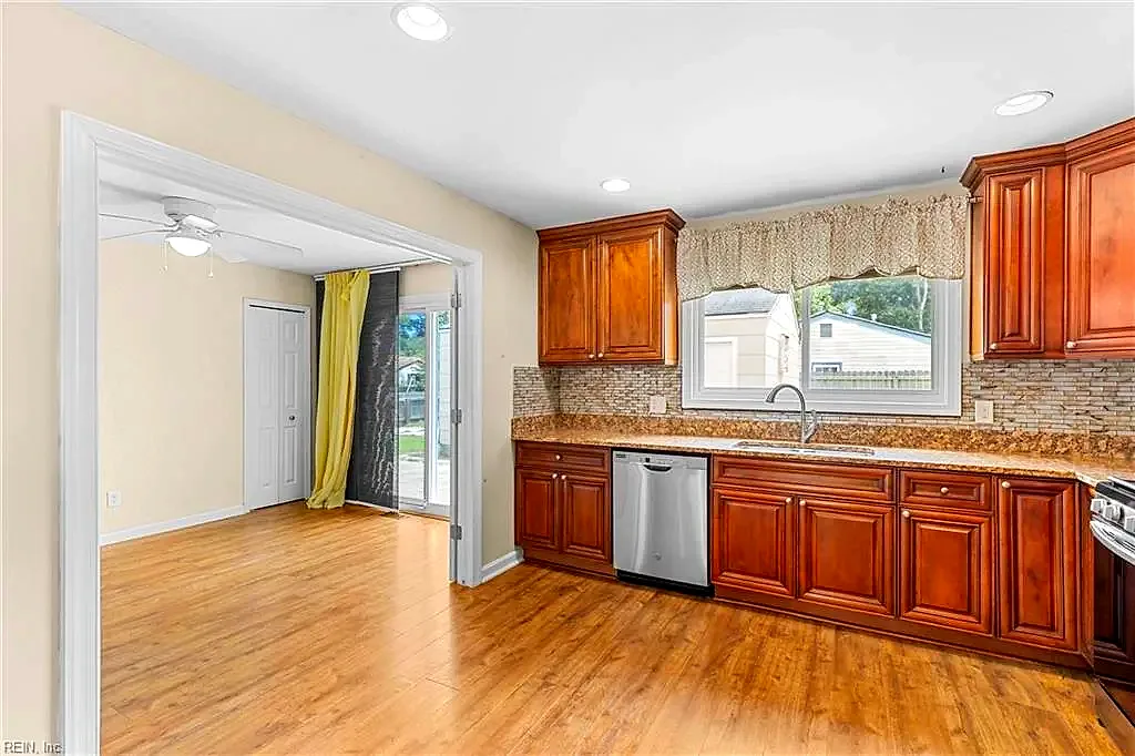300 Garrison PL, VIRGINIA BEACH VA 23452 thumb 10