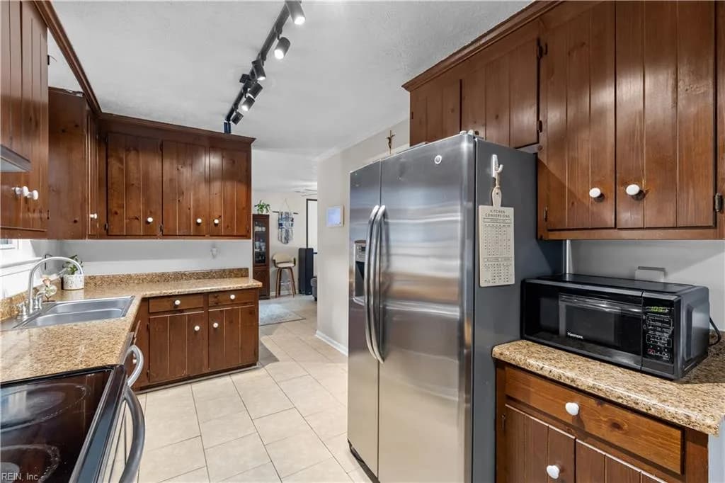 695 Chatsworth DR, NEWPORTNEWS VA 23601 thumb 12