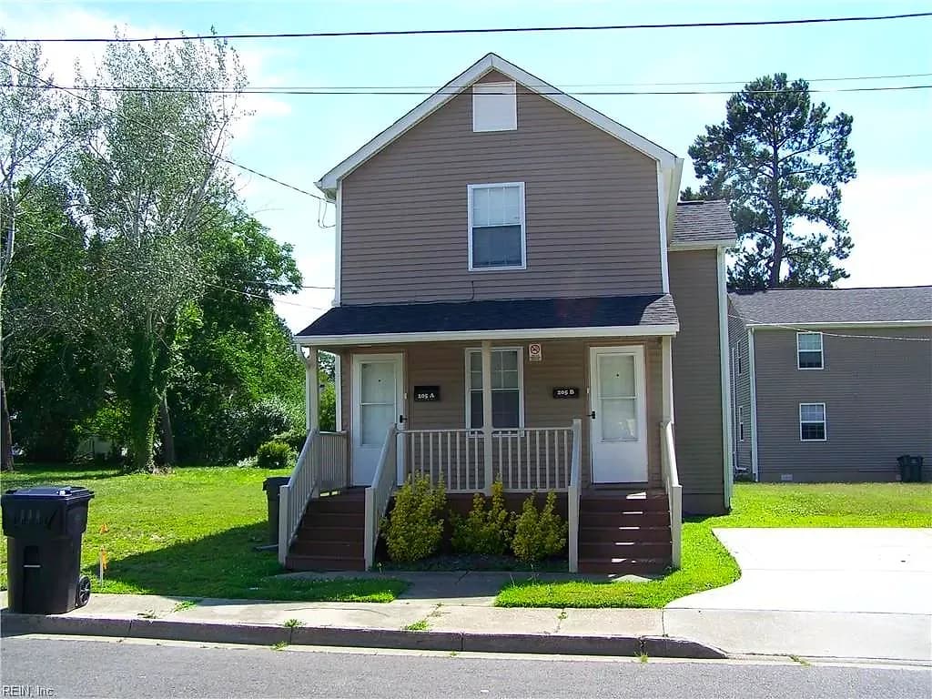 205 B Hall ST, FRANKLIN VA 23851 - Main photo