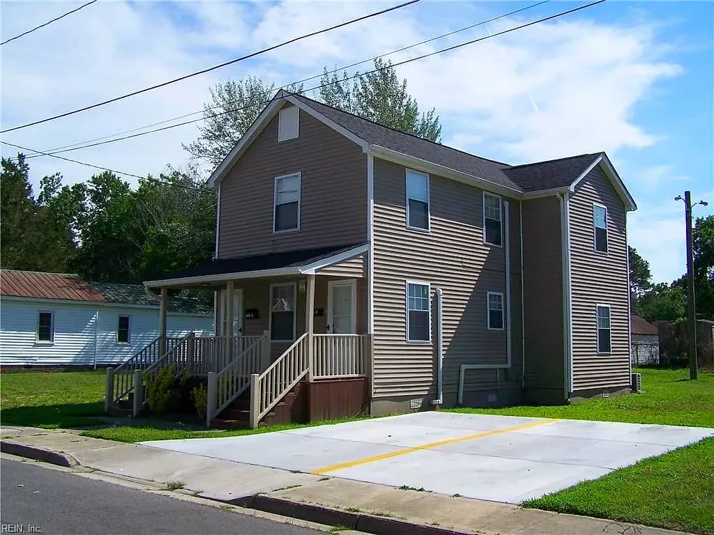 205 B Hall ST, FRANKLIN VA 23851 - Photo 3