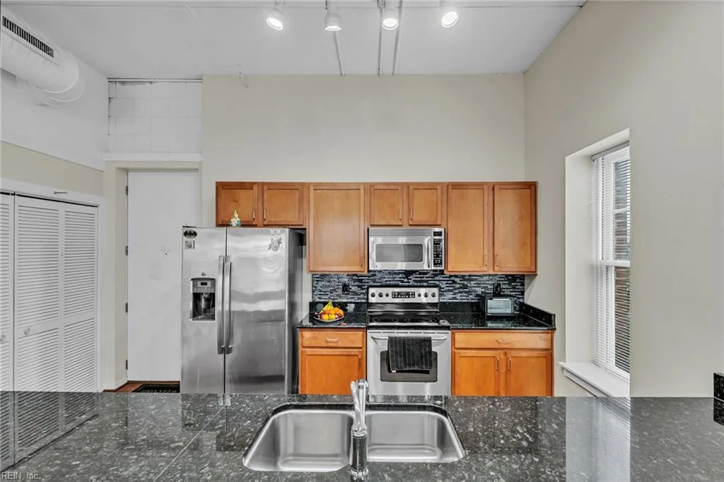 2951 Baltic ST #110, VIRGINIABEACH VA 23451 thumb 9
