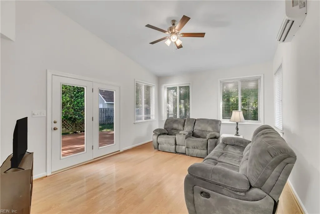 121 Gardenville DR, YORKTOWN VA 23693 thumb 11