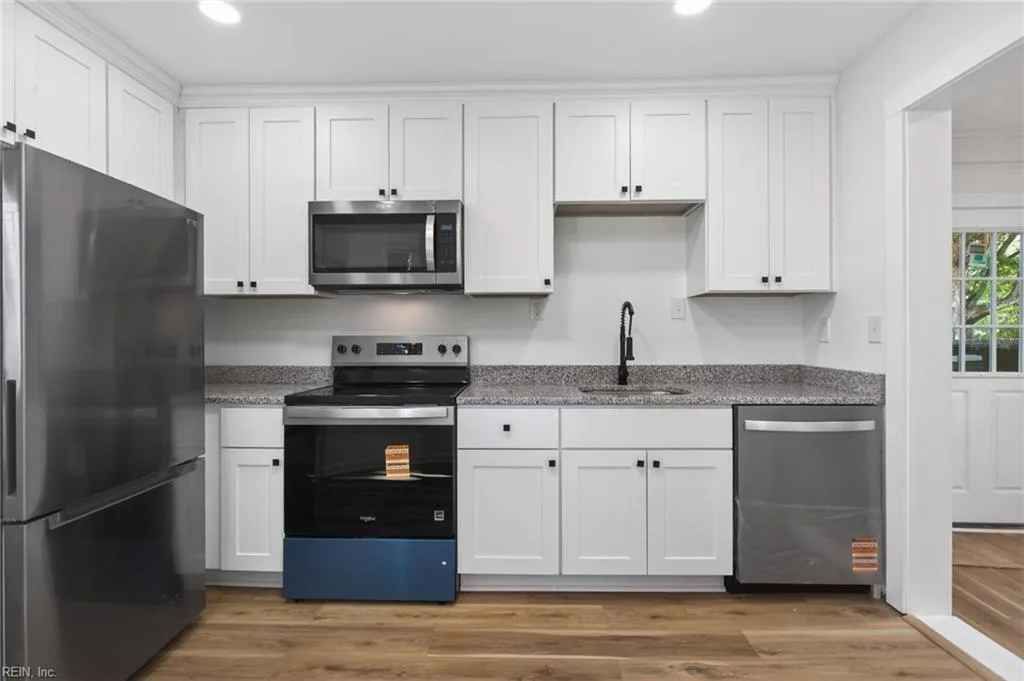 635 Highland CT, NEWPORTNEWS VA 23605 thumb 9