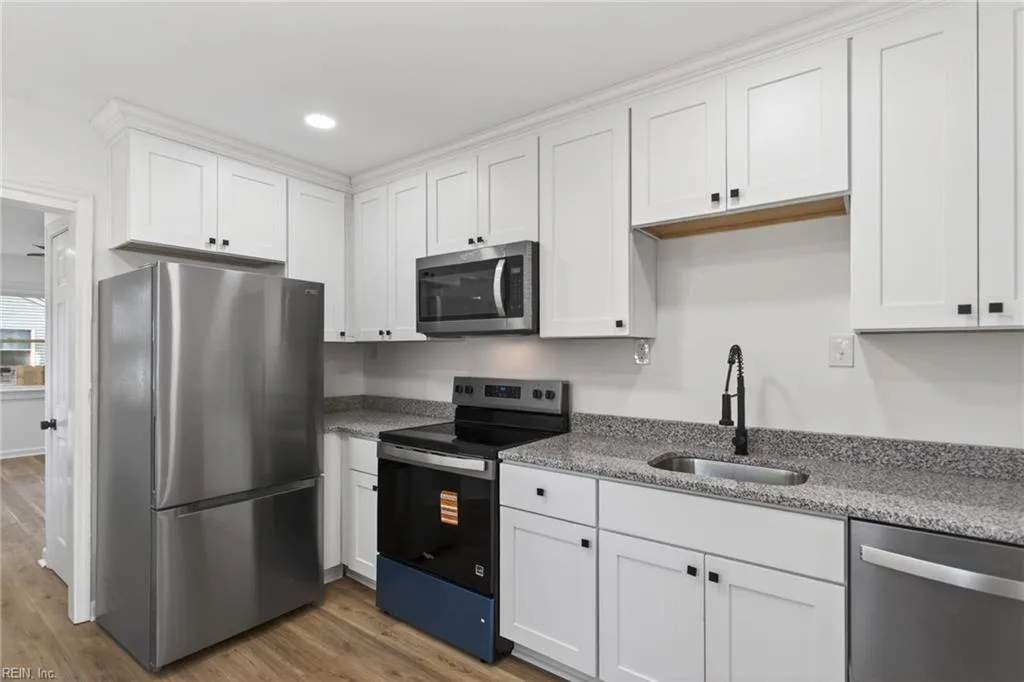 635 Highland CT, NEWPORTNEWS VA 23605 thumb 10