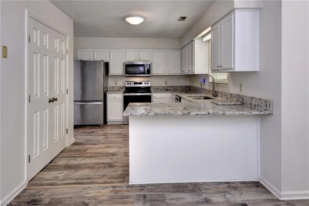1565 Winthrope DR, NEWPORTNEWS VA 23602 thumb 12