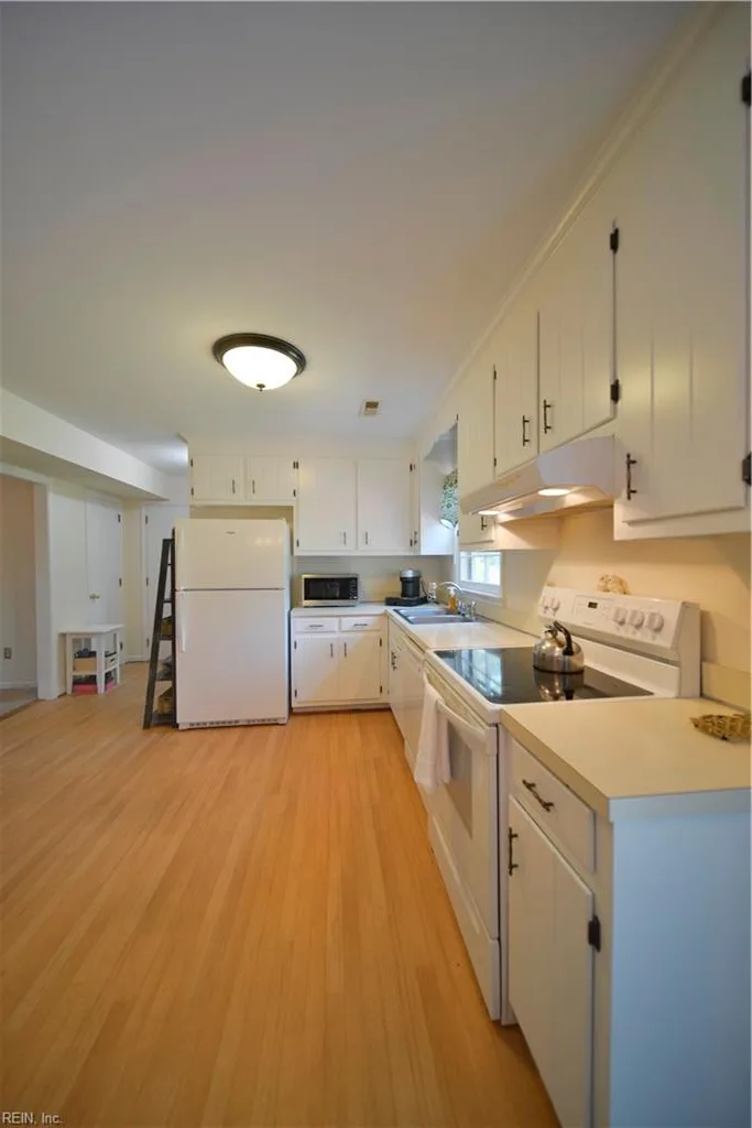 225 Little Florida RD, POQUOSON VA 23662 thumb 6