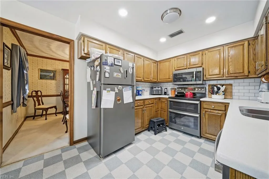1925 Stillwood LN, VIRGINIABEACH VA 23456 thumb 12