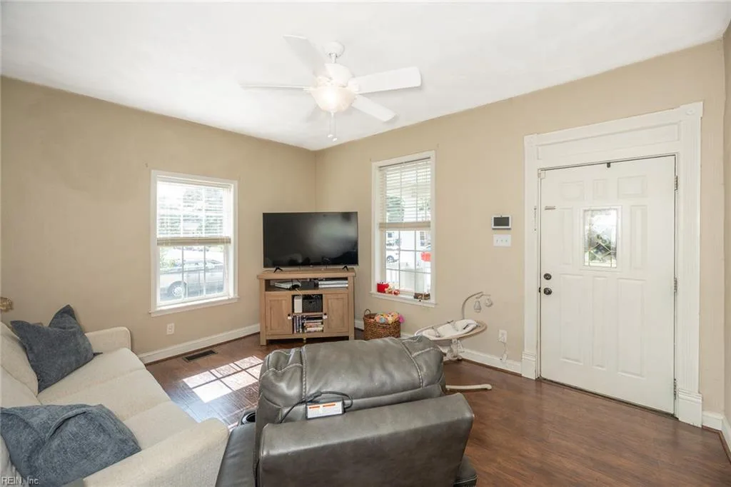 4009 Clifford ST, PORTSMOUTH VA 23707 thumb 9