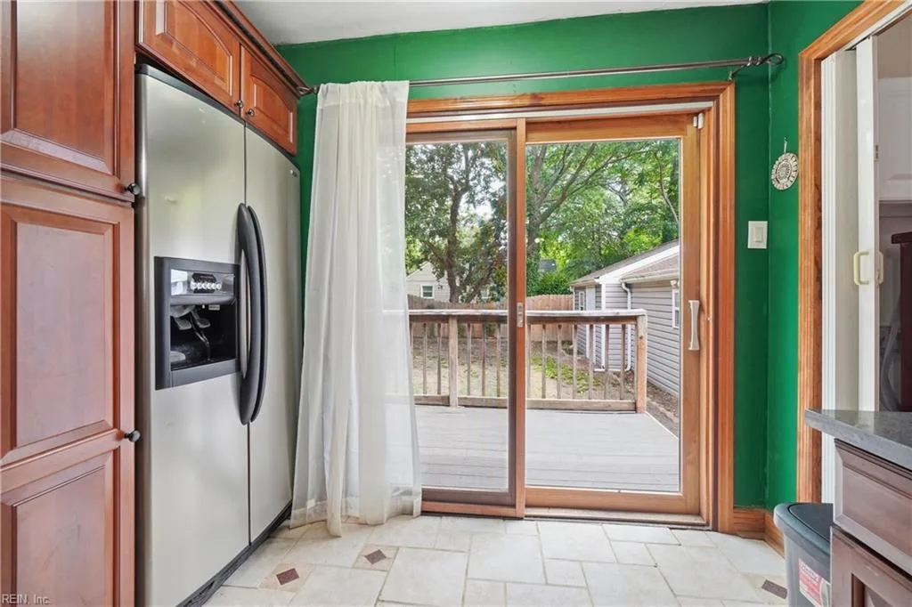 1338 Boxwood CIR, NORFOLK VA 23518 thumb 11